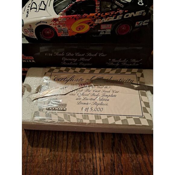 Vintage 99 Racing Champions Mark Martin Eagle One Die Cast Nascar Race Car 1:24 - Picture 2 of 12